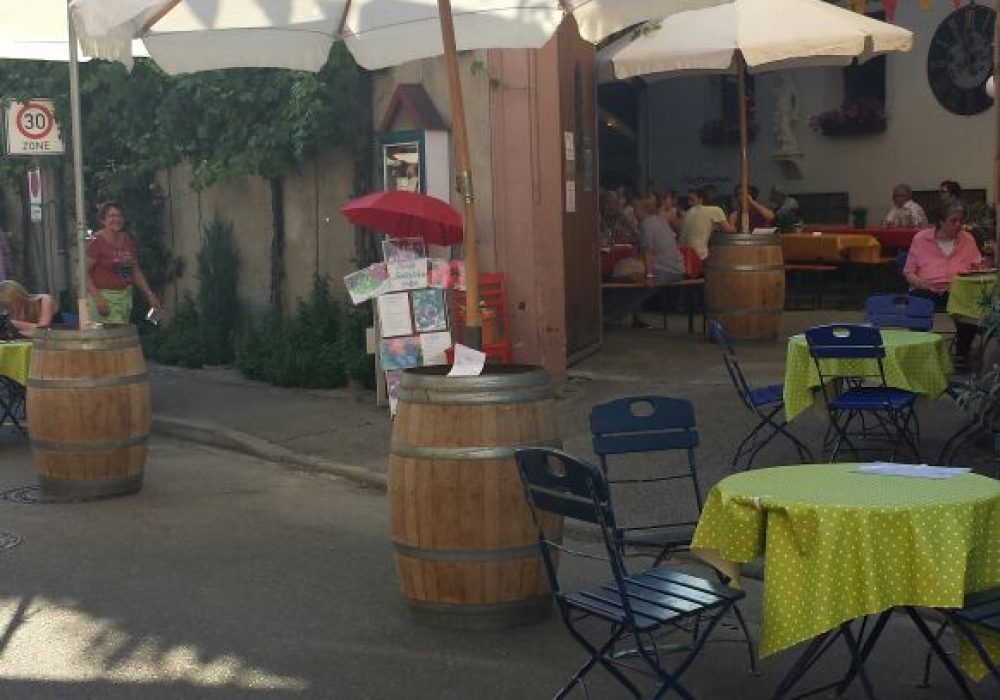 Ihringer Weinfest – Vorbereitungen für die Außenterasse abgeschlossen – 2015